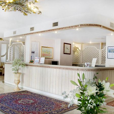 סוטומרינה Hotel Sole מראה חיצוני תמונה