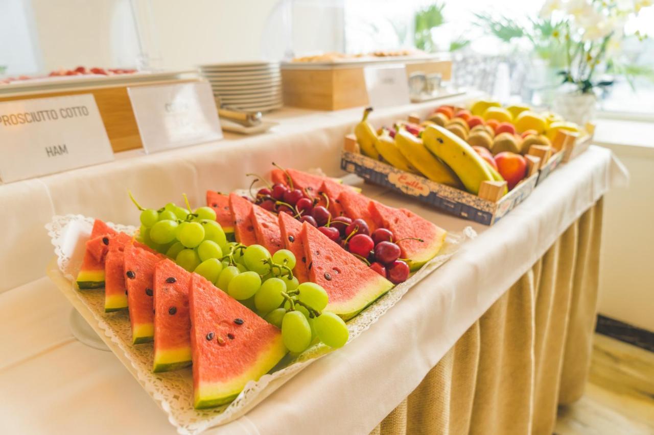 סוטומרינה Hotel Sole מראה חיצוני תמונה
