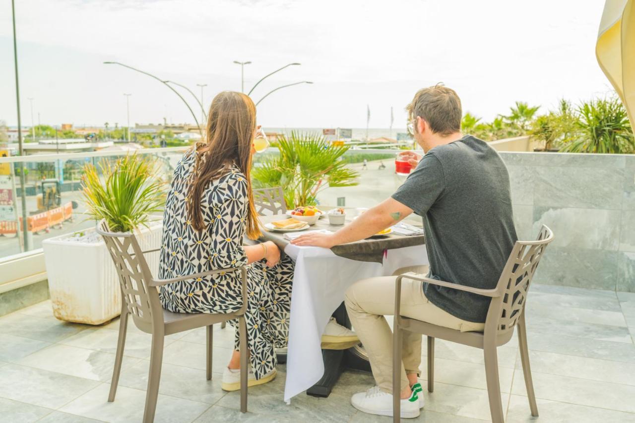 סוטומרינה Hotel Sole מראה חיצוני תמונה